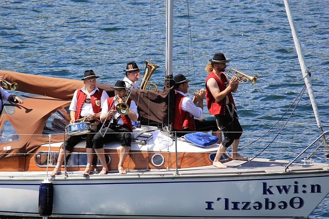 张子宇身高2米27，在全明星赛上打球就像和小孩玩一样，篮板简直随便刷！.